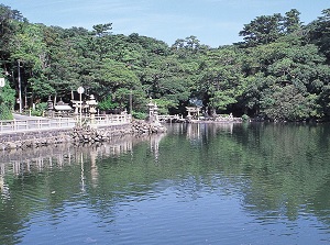 Myojin-ike pond